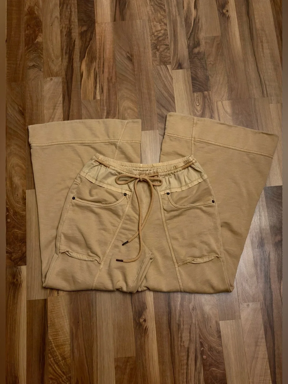 We The Free Sky Riser Knit Wide-Leg
Pull-On Pants - Picture 4 of 6